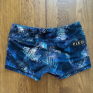 FLEO - Mid Night Oil